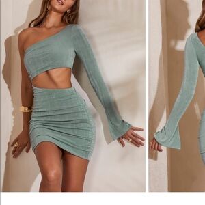 Selling this beautiful OH POLLY dress!